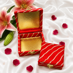 red-designer-gifting-box-pack-of-6