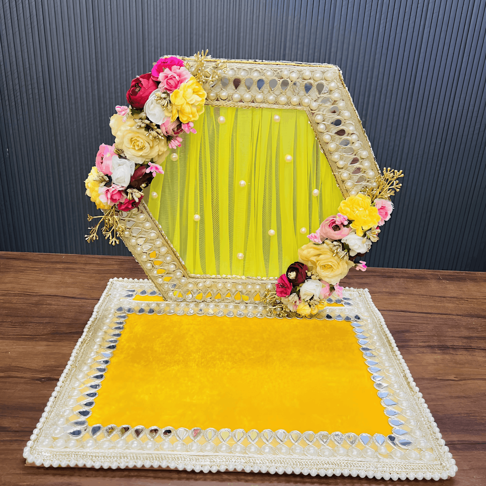 Floral Hexagonal Singhasan-12 inch (Pack of 1)